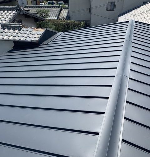 京都市西京区にて屋根工事 ~タテヒラ葺き~