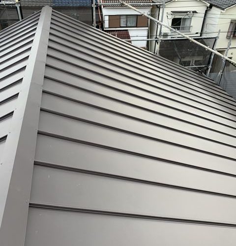 京都市伏見区にて新設屋根工事 ~タテヒラ葺き~