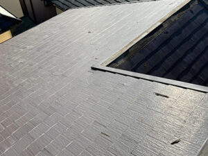 京都府向日市にてパミール屋根のスーパーガルテクト葺きカバー工法