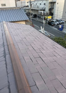 京都市山科区にて屋根カバー工法施工前