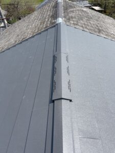 京都市南区にて屋根修理〈築17年スレート屋根カバー工法〉