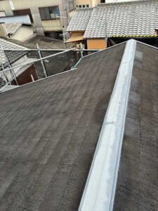 京都市右京区にて築30年戸建て屋根修理〈スーパーガルテクトにてカバー工法〉 施工前