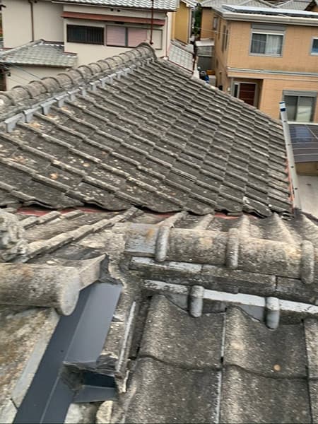 施工前のモニエル瓦の様子