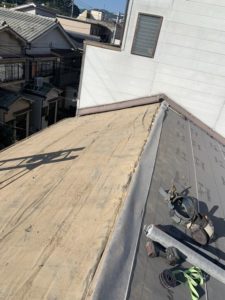 瓦の撤去後の様子