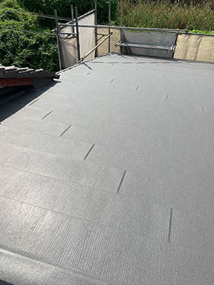 耐震性・断熱性向上のための屋根葺替え工事