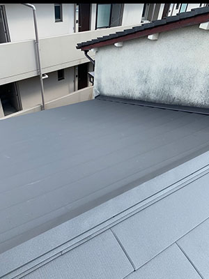 スーパーガルテクトに屋根葺替え工事