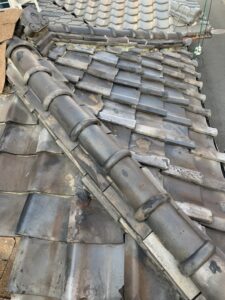 京都市伏見区にて瓦から立平葺への葺き替え工事 施工前