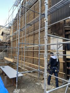 解体後の隣家外壁補修工事 施工前