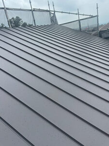 城陽市にて新築のガルバリウム鋼板立平葺き工事