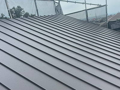 城陽市にて新築のガルバリウム鋼板立平葺き工事