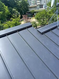 金属屋根で立平葺き