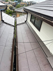 スーパーガルテクトを葺いて完工