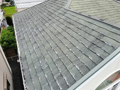 京都市伏見区にて雨漏り修理〈スレート屋根カバー工法〉