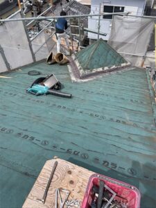 既存のカラールーフィングの状態