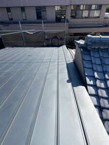 立平葺きの施工