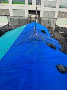 工事中断時のビニールシート