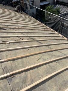 瓦を撤去した状態