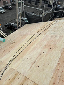 野地板の増し張り