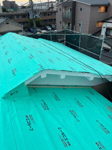 ルーフィング張り（段差部の加工）