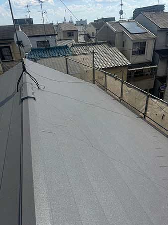 京都市伏見区にて築25年戸建て屋根カバー工法 施工後