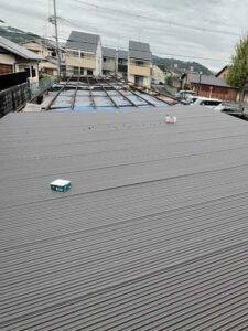 既存屋根を撤去して張替え