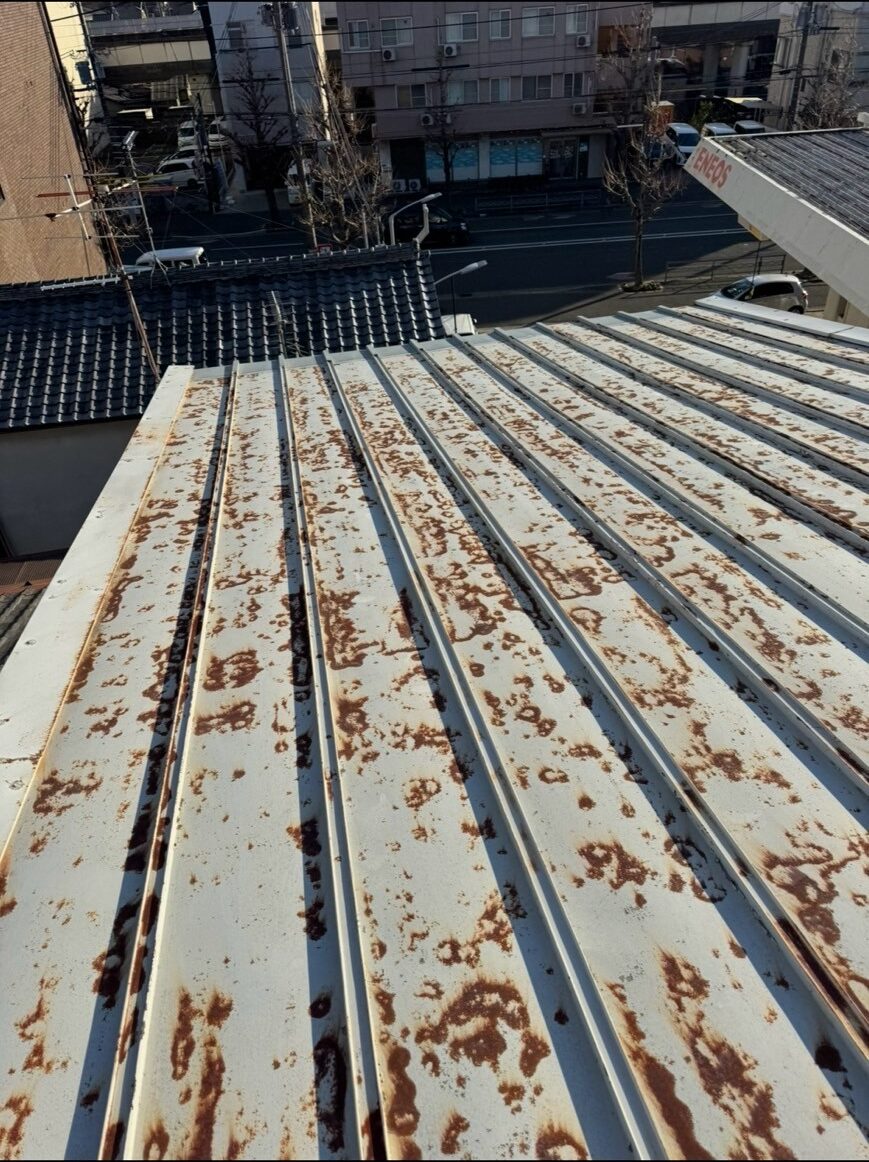 右京区板金工事 施工前