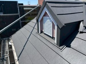 屋根カバー工事　スーパーガルテクト