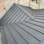 京都市下京区にて屋根修理〈ガルバリウム鋼板・立平葺きにてカバー工法〉 施工後