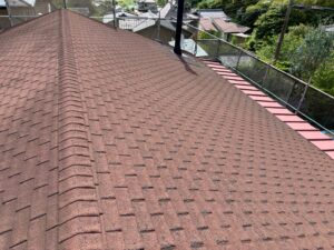 京都市右京区にて屋根修理・カバー工法〈ガルバリウム鋼板の立平葺き〉 施工前