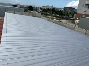 京都市伏見区にて屋根修理〈折板屋根・倉庫屋根の修理〉 施工後
